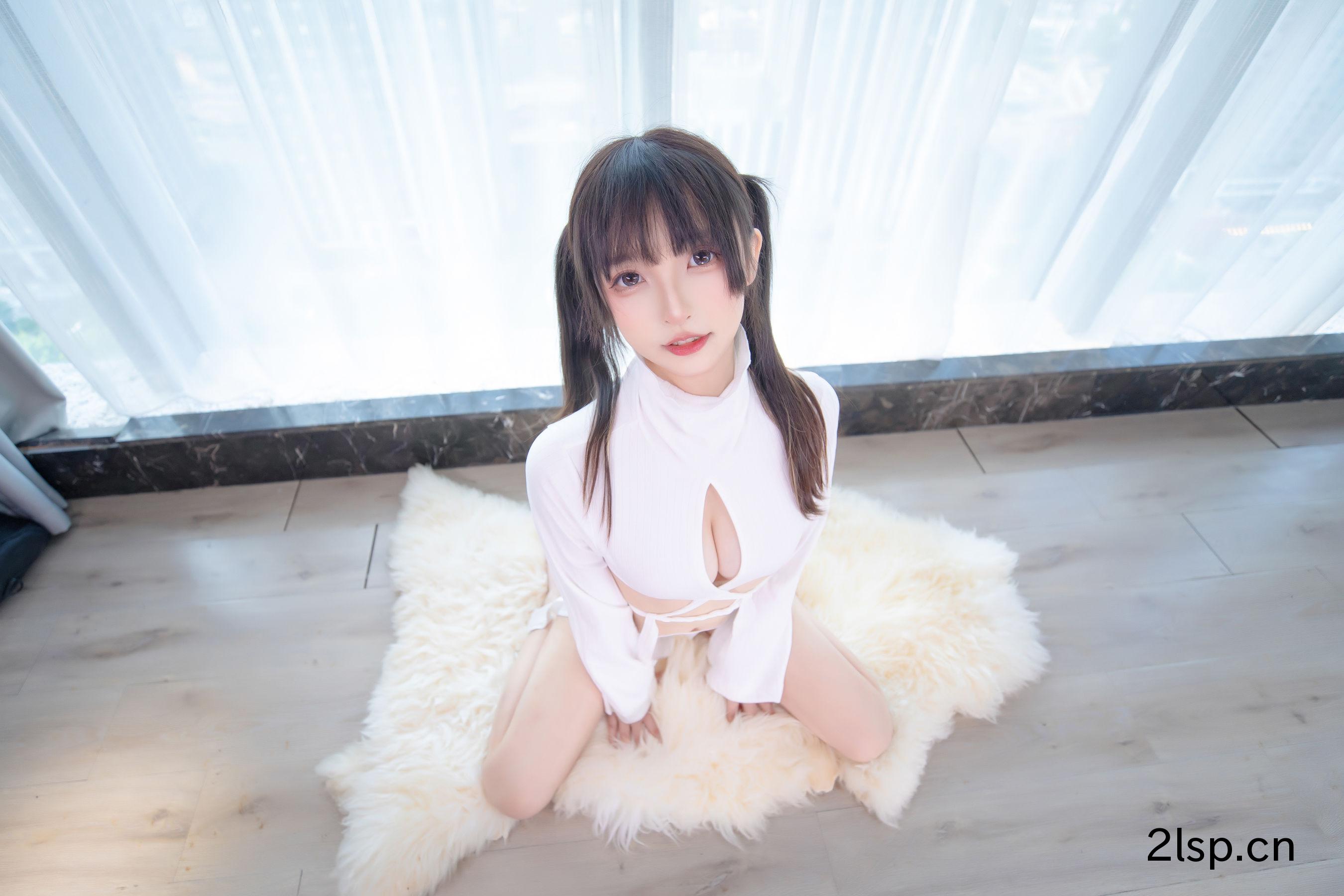 [网红COSER]萝莉神楽板真冬之虎年07月微博订阅